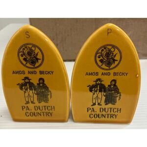 Amos & Becky Souvenir Pennsylvania Dutch Country Salt & Pepper Shakers NOC3417